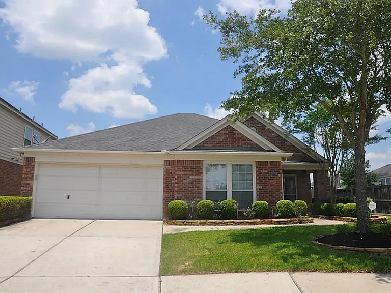 20906 Springport Ct — Photo 1