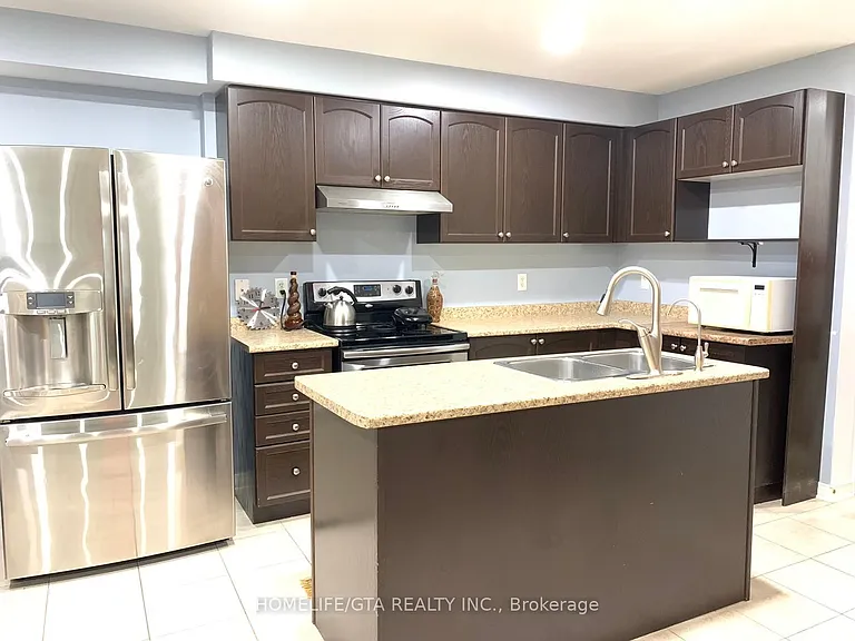 92 Todhunter Cres — Photo 14