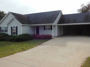 88 Summit Dr, Carnesville, GA 30521