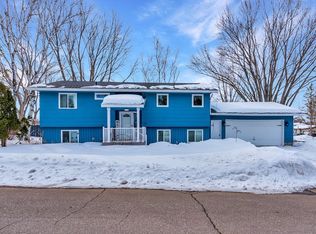 122 E 4th St, Randall, MN 56475