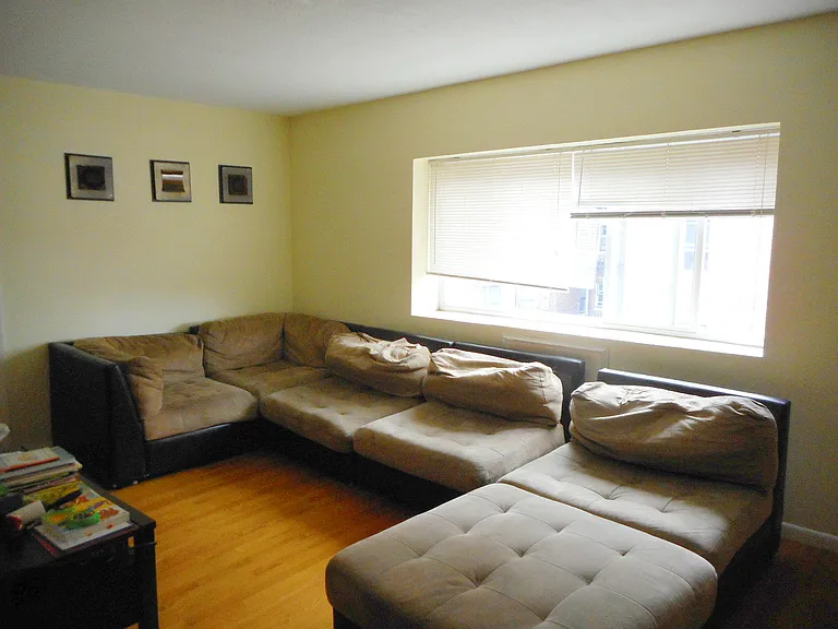 10 Scottfield Rd #33 — Photo 6
