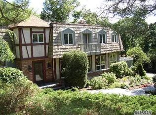 435 Nissequogue River Rd, Saint James, NY 11780