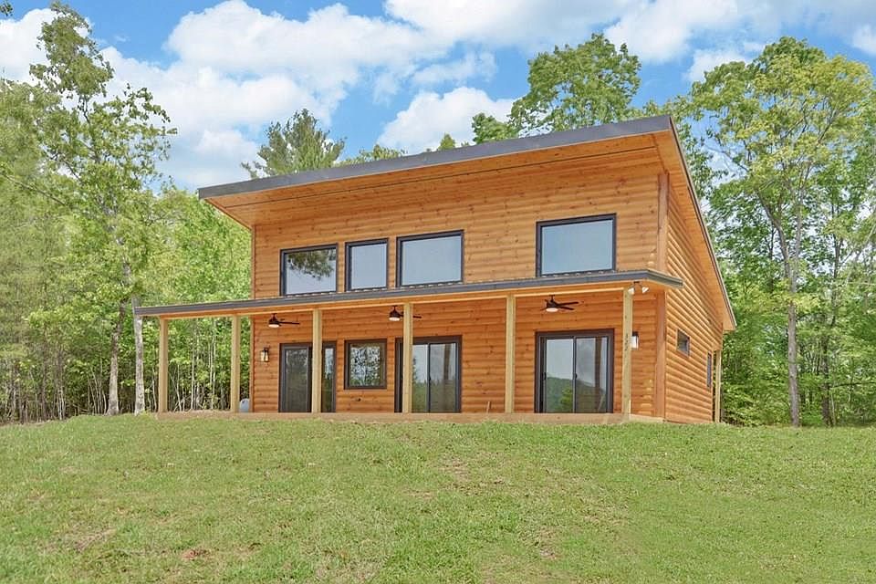 1st image of 322 Deer Haven Trl