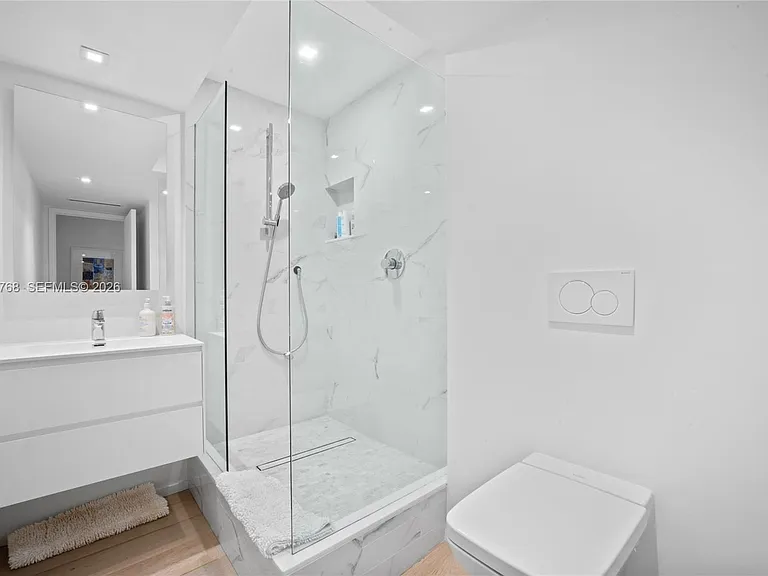 2301 Collins Ave #624 — Photo 16
