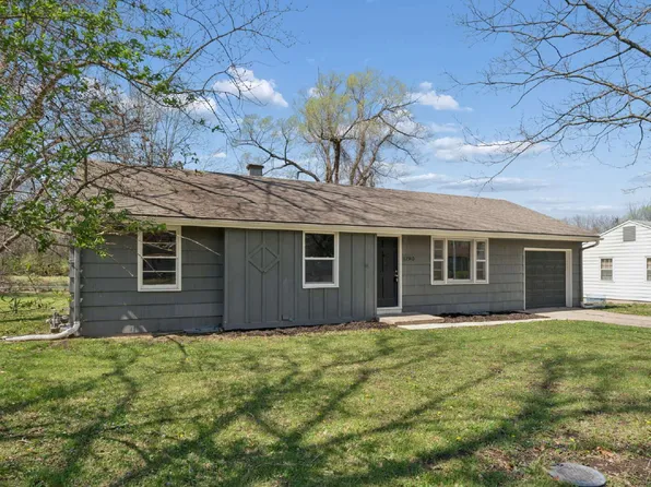 12910 Virginia Ave, Kansas City, MO 64146