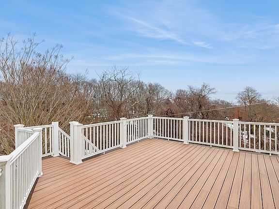 5th image of 12 Furness Rd