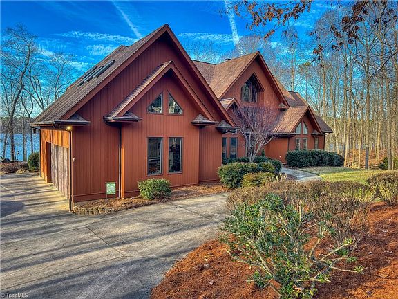 2nd image of 2288 Rocky Cove Ln