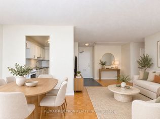6200 Bathurst St #1110, Toronto, ON M2R 2A3