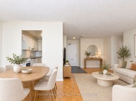 6200 Bathurst St