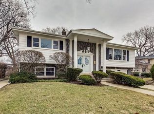434 Lavergne Ave, Wilmette, IL