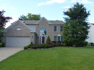 8456 Acadia Dr, Northfield, OH