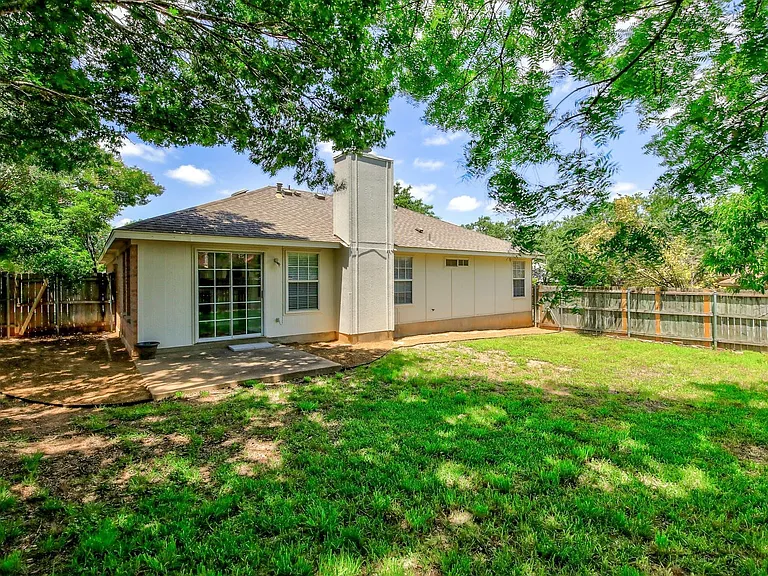 1806 Oakmont Ln — Photo 25