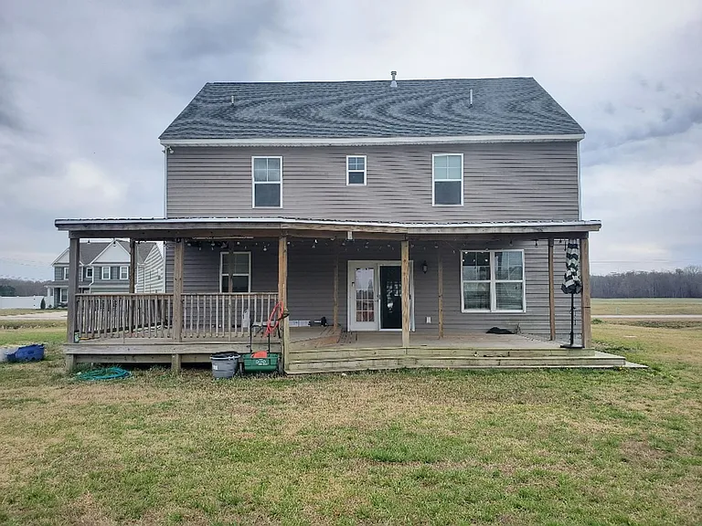102 Stedman Ln W — Photo 27