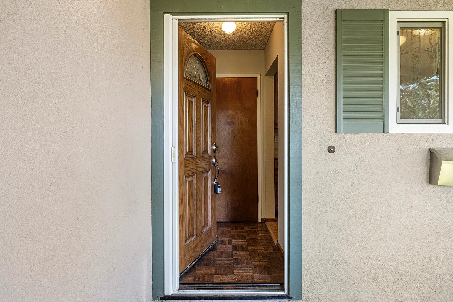 3 bed, 1180 sqft, $2,295 — Photo 3