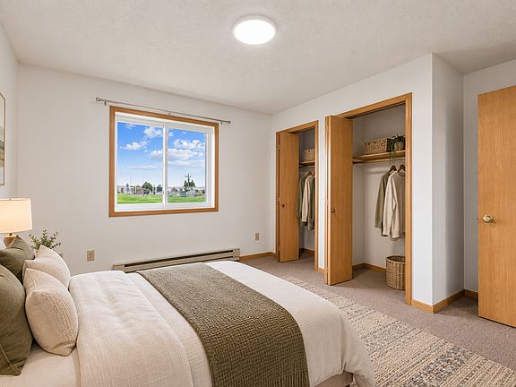 3rd image of 100 College View Dr #2