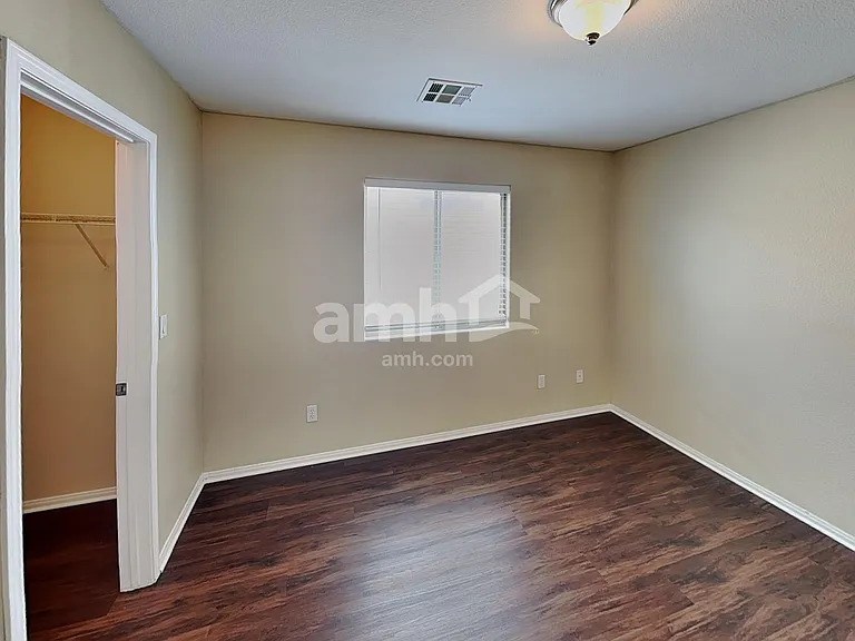 8060 Villa Trovas Ct — Photo 13