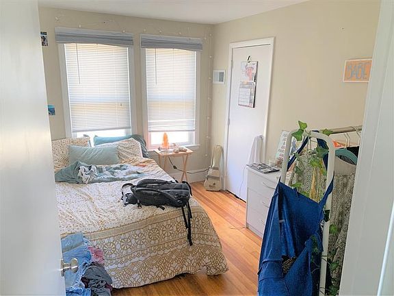 4th image of 34 Dwyer Cir