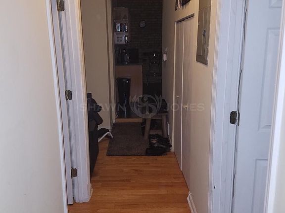5th image of 2652 N Ashland Ave #1R