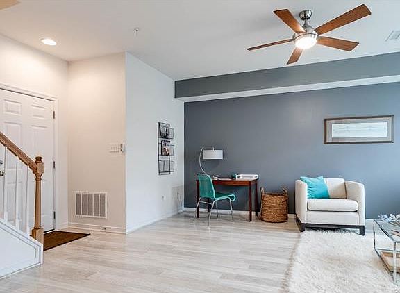 3rd image of 3904 Liesfeld Pl #3904
