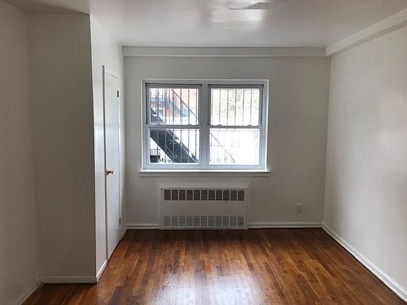 5th image of 2550 73rd St #1