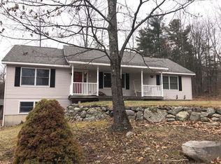 61 Lynn Rd, Averill Park, NY 12018