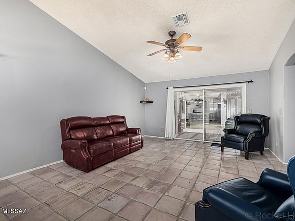 3rd image of 3523 W Sky Ridge Loop