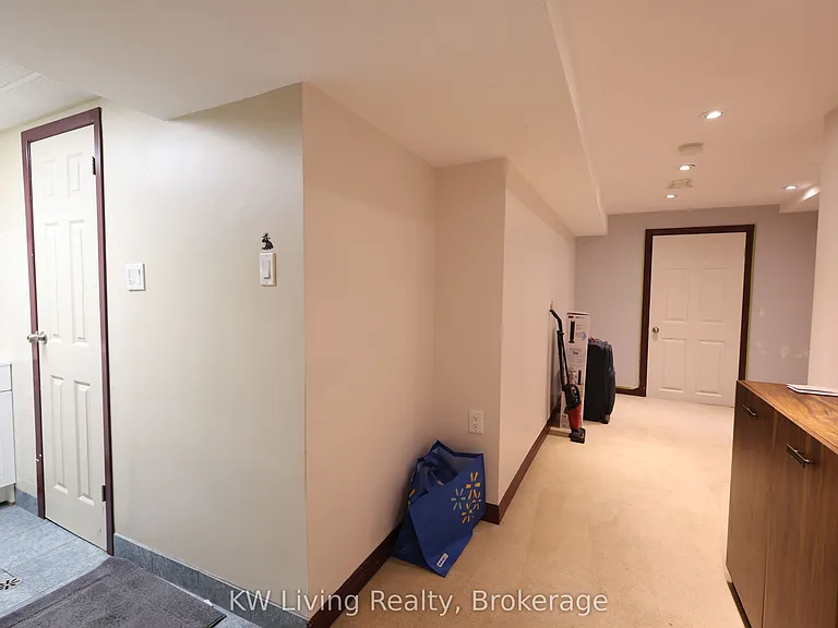3351 Hornbeam Cres #68 — Photo 31