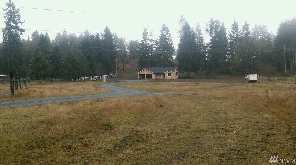 2nd image of 606 288th St E