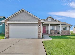 10711 W Greenfield St, Wichita, KS 67215