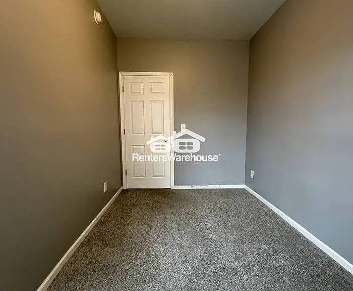 2540 12th Ave S #2 — Photo 6