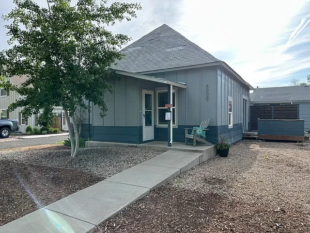 front walk way