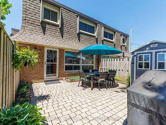 5th image of 5 Woodlawn Dr #104