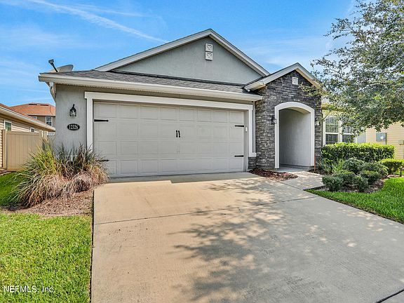 2nd image of 12326 VISTA POINT Circle