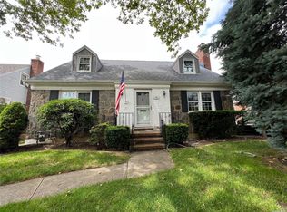 161 Lawrence St, New Hyde Park, NY 11040