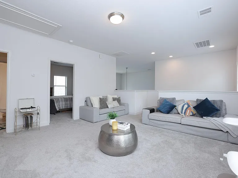 317 Rise Ln — Photo 32