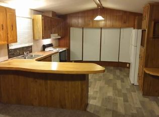 407 E Walnut St TRAILER F, Clinton, MO 64735