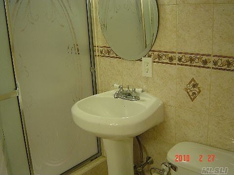 3rd image of 11315 Francis Lewis Blvd
