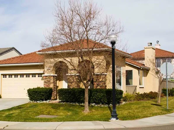 2181 Bradburn Dr, Sacramento, CA 95835