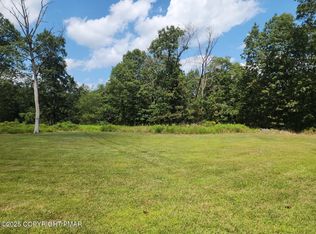 1153 Sylvan Ln, East Stroudsburg, PA 18301