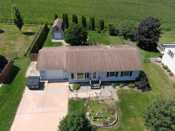 306 Spruce St, Argyle, WI 53504