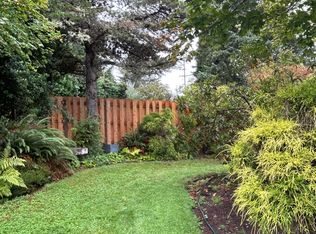 T/l 900 Yachats River Rd, Yachats, OR 97498