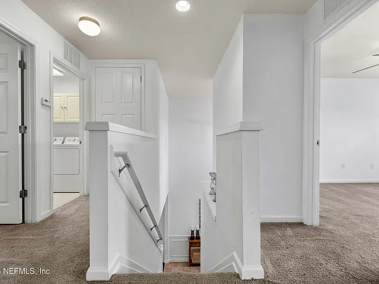 3897 Lionheart Dr — Photo 24