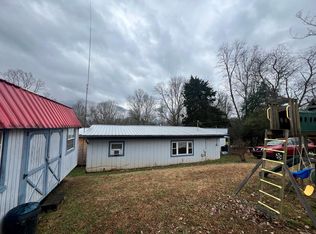 95 Henderson St, Bryson City, NC 28713