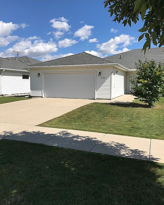 1st image of 2532 Pembrooke Dr