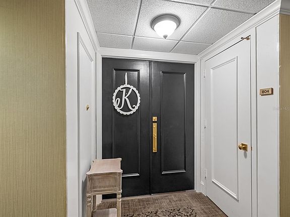 3rd image of 4 BELLEVIEW BOULEVARD #804