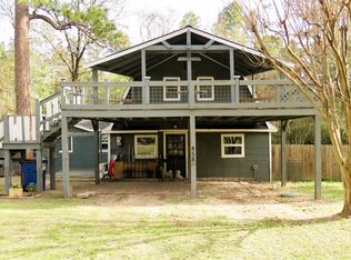458 Rain Forest Rd, Onalaska, TX 77360