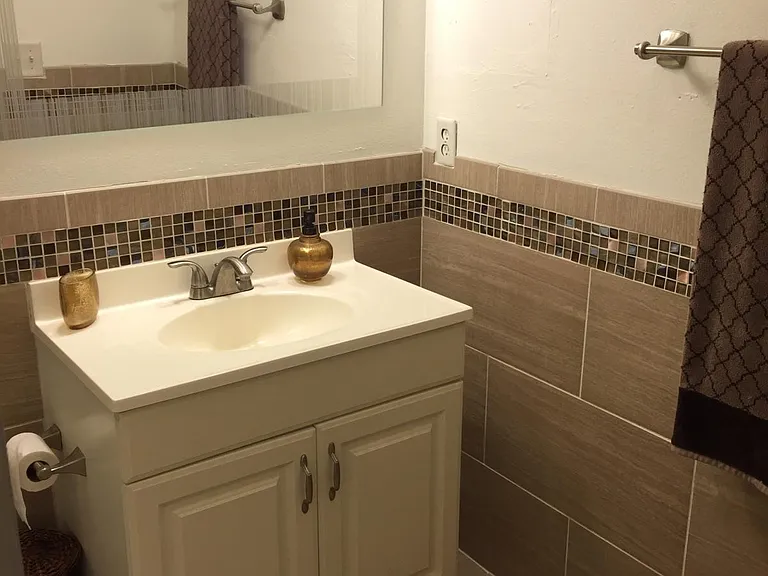 6703 Brittany Chase Ct — Photo 5