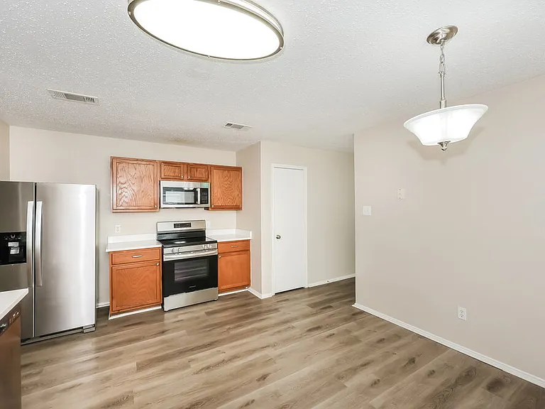 5312 Newcastle Ln — Photo 7