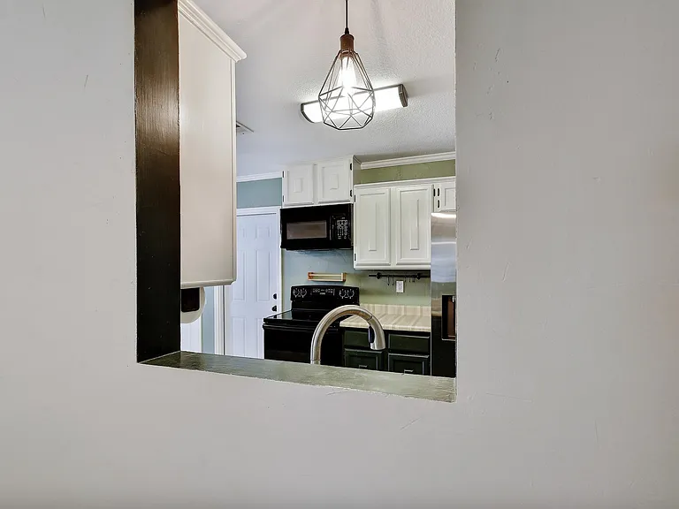 3429 Harvest Dr — Photo 7