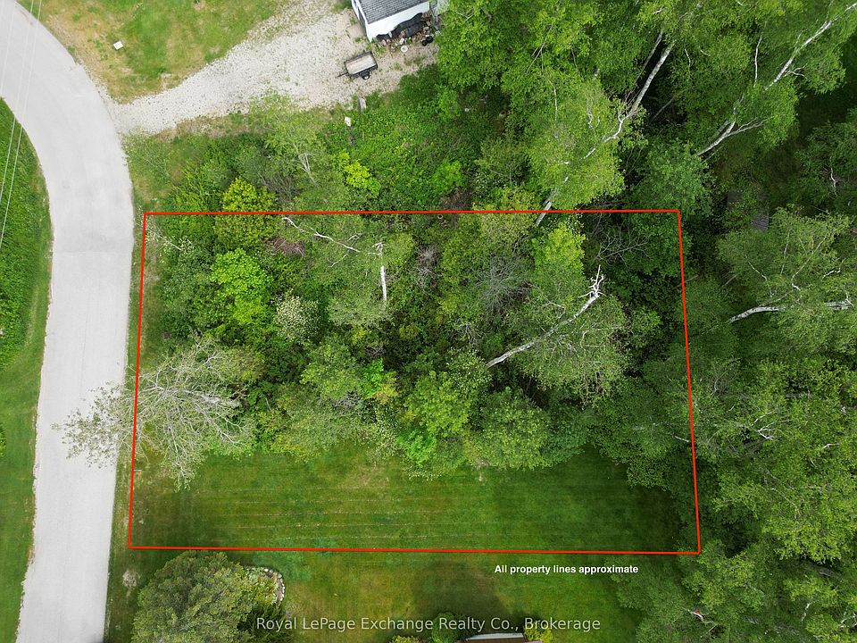 2nd image of 321 Tyendinaga Rd